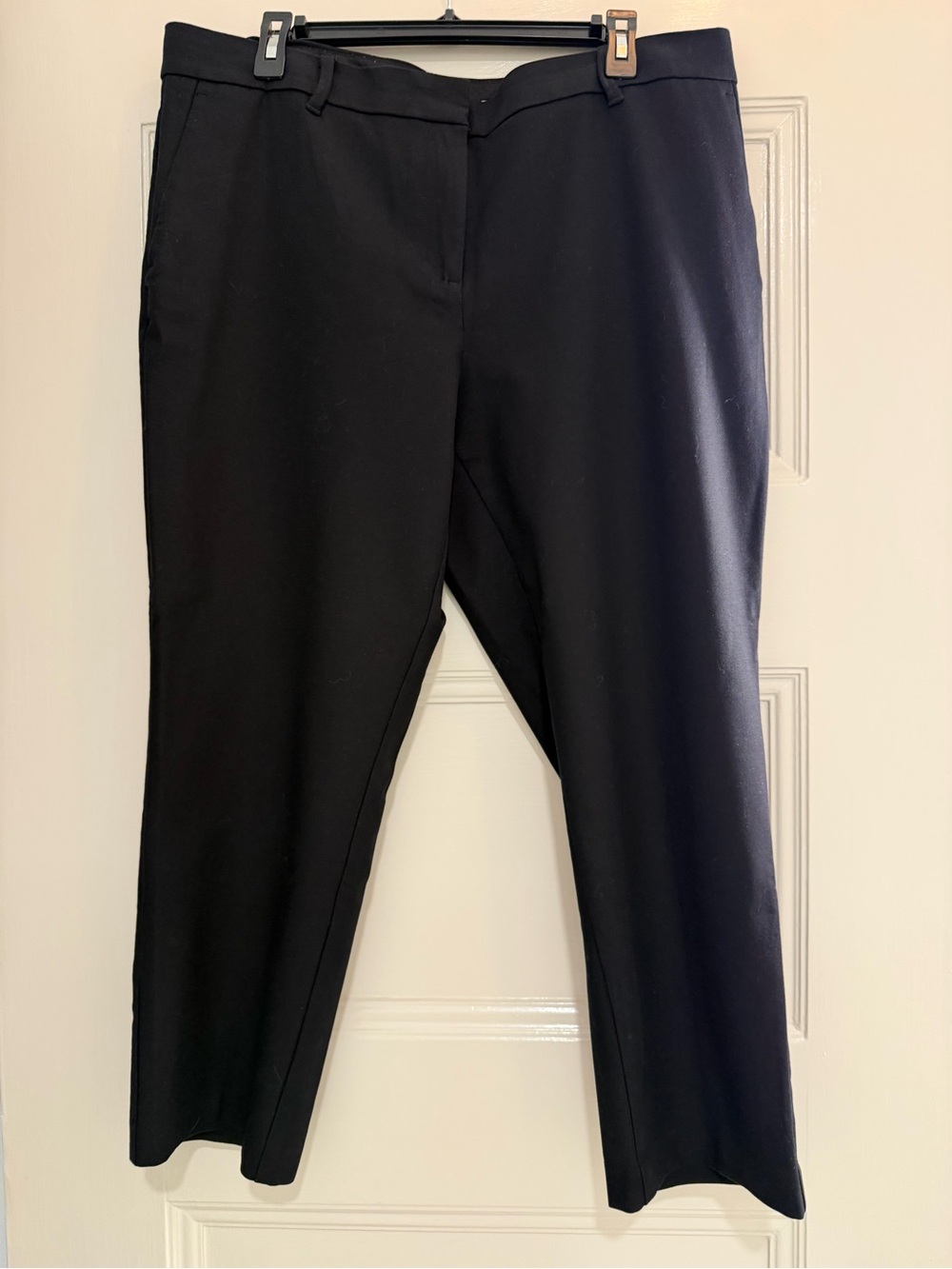 Ann Taylor Straight Leg Ankle Length Black Pants - 14 Curvy